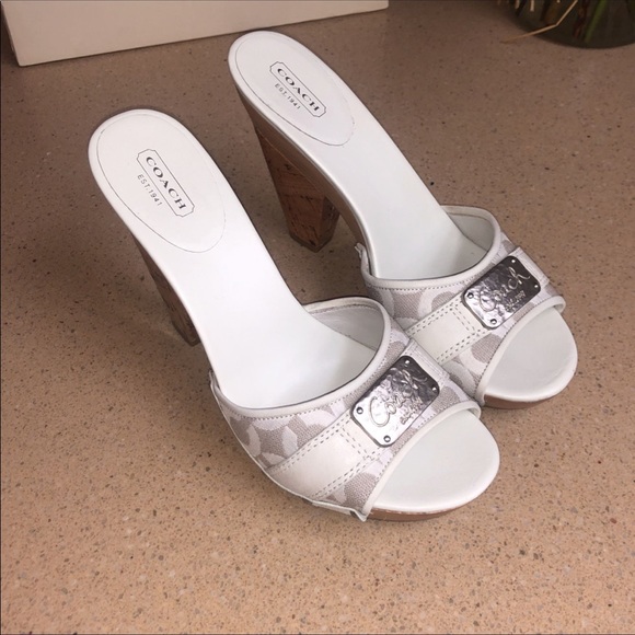 coach heels - Picture 1 of 6